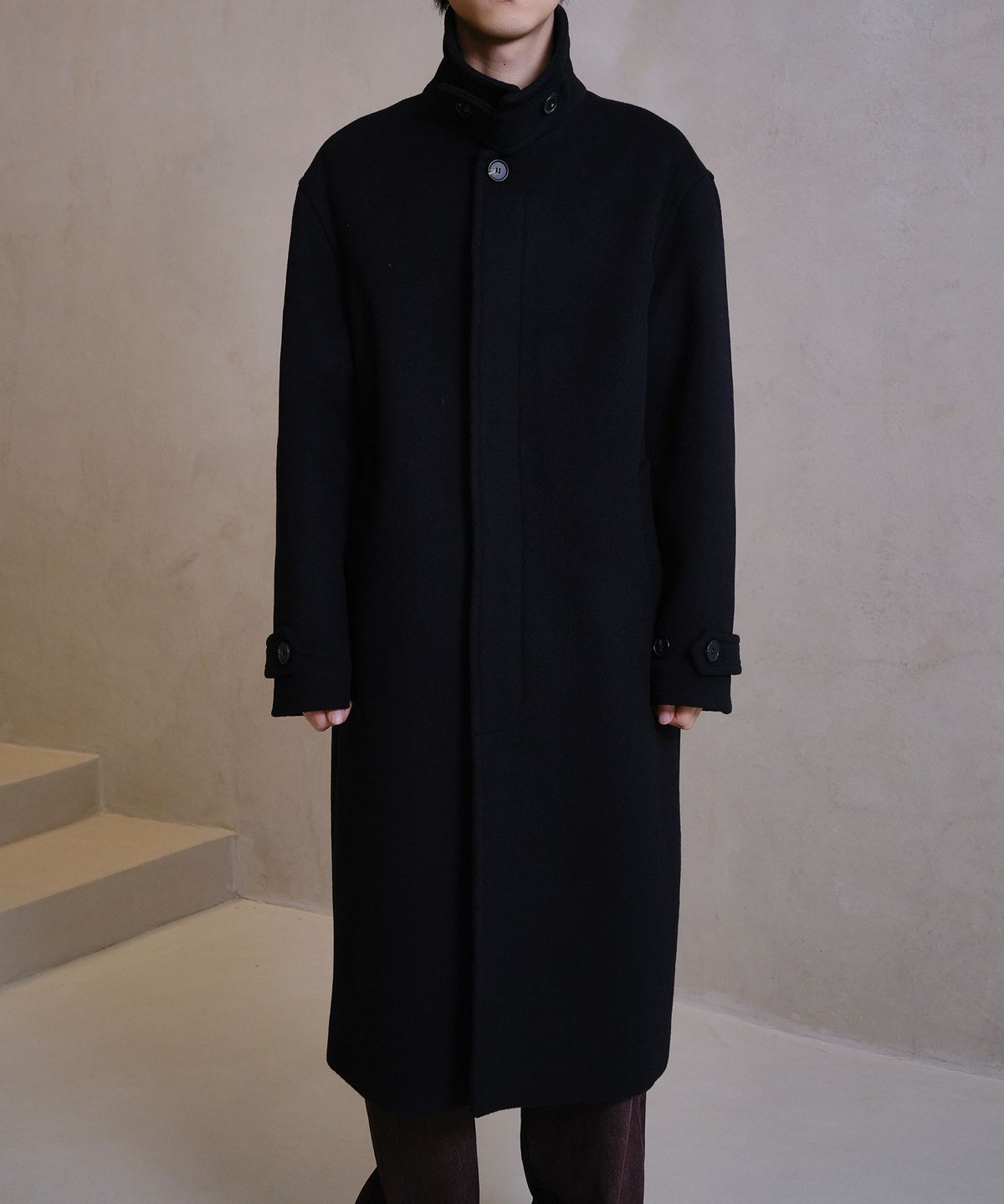 다이브인(DIVEIN) CASHMERE LAMBSWOOL UNIFORM MAC COAT (BLACK)