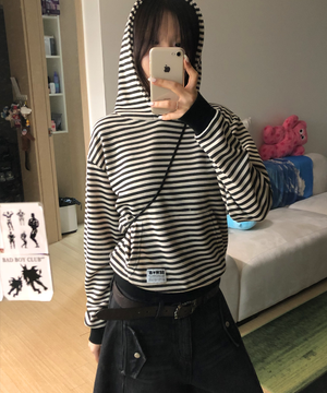 캥거루 보카시 후드티 (세미크롭) 베이지