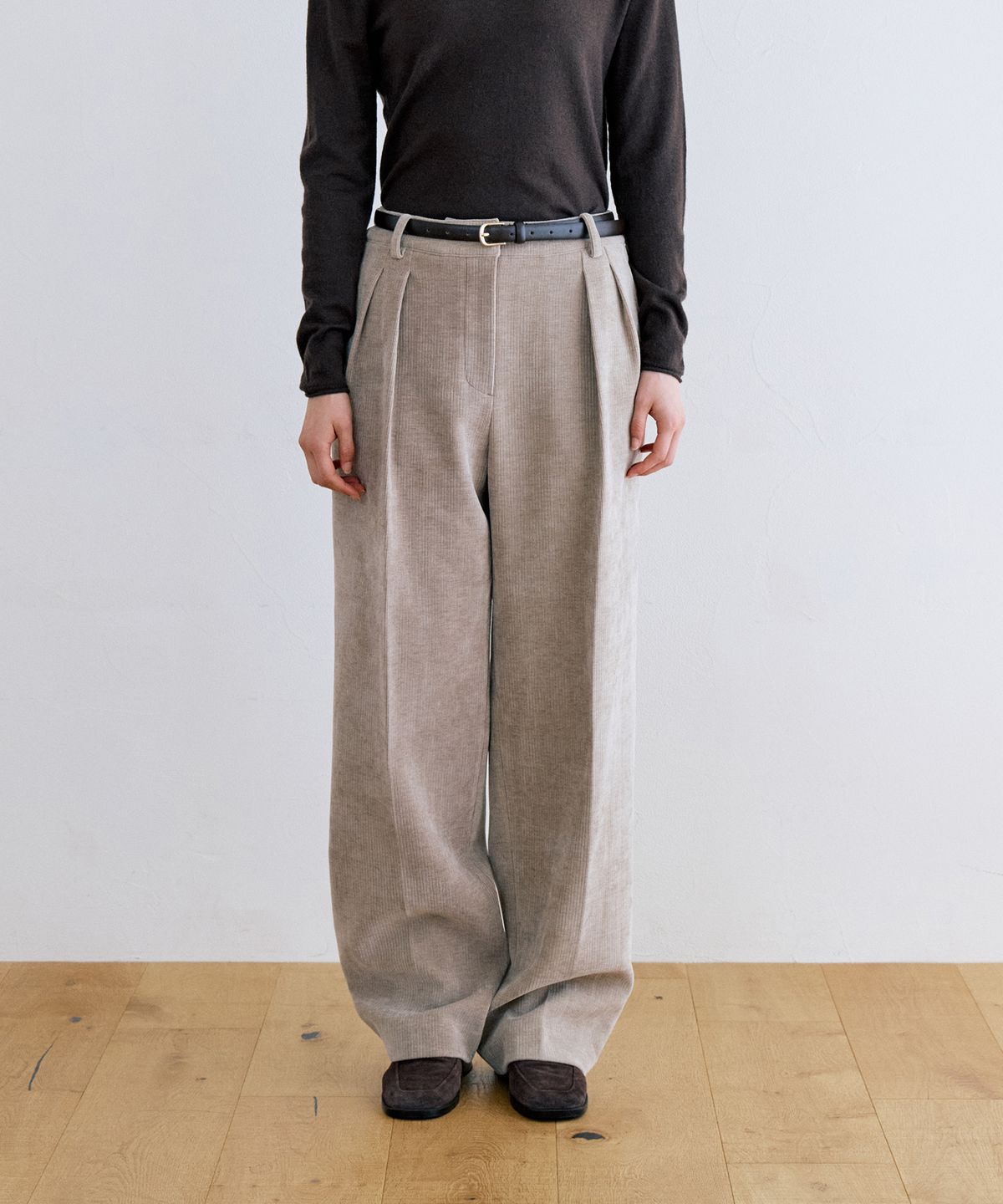 노티아(NOTIA) VELVET CORDUROY PANTS - BEIGE