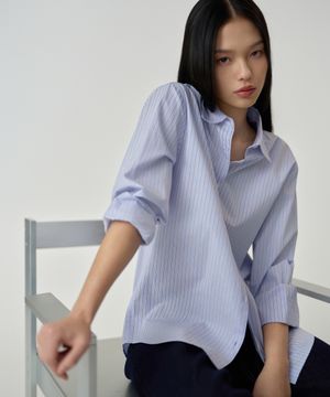 우먼즈 스트라이프 릴렉스드 포플린 셔츠 [스카이 블루]