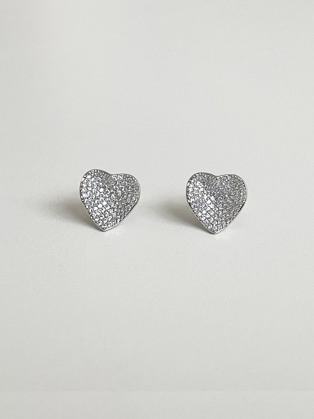 엘리오나(ELYONA) ELA 30 Petal Heart Earrings