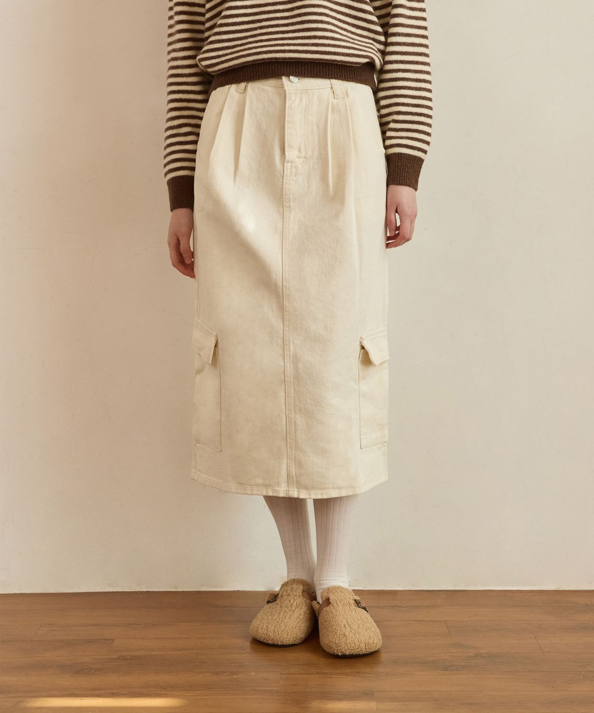 어다울(ADAUL) Lata cargo pocket H line skirt - ivory