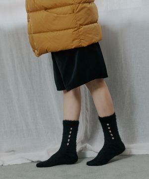 [IHM25FWS33B] 클라우디 삭스 블랙