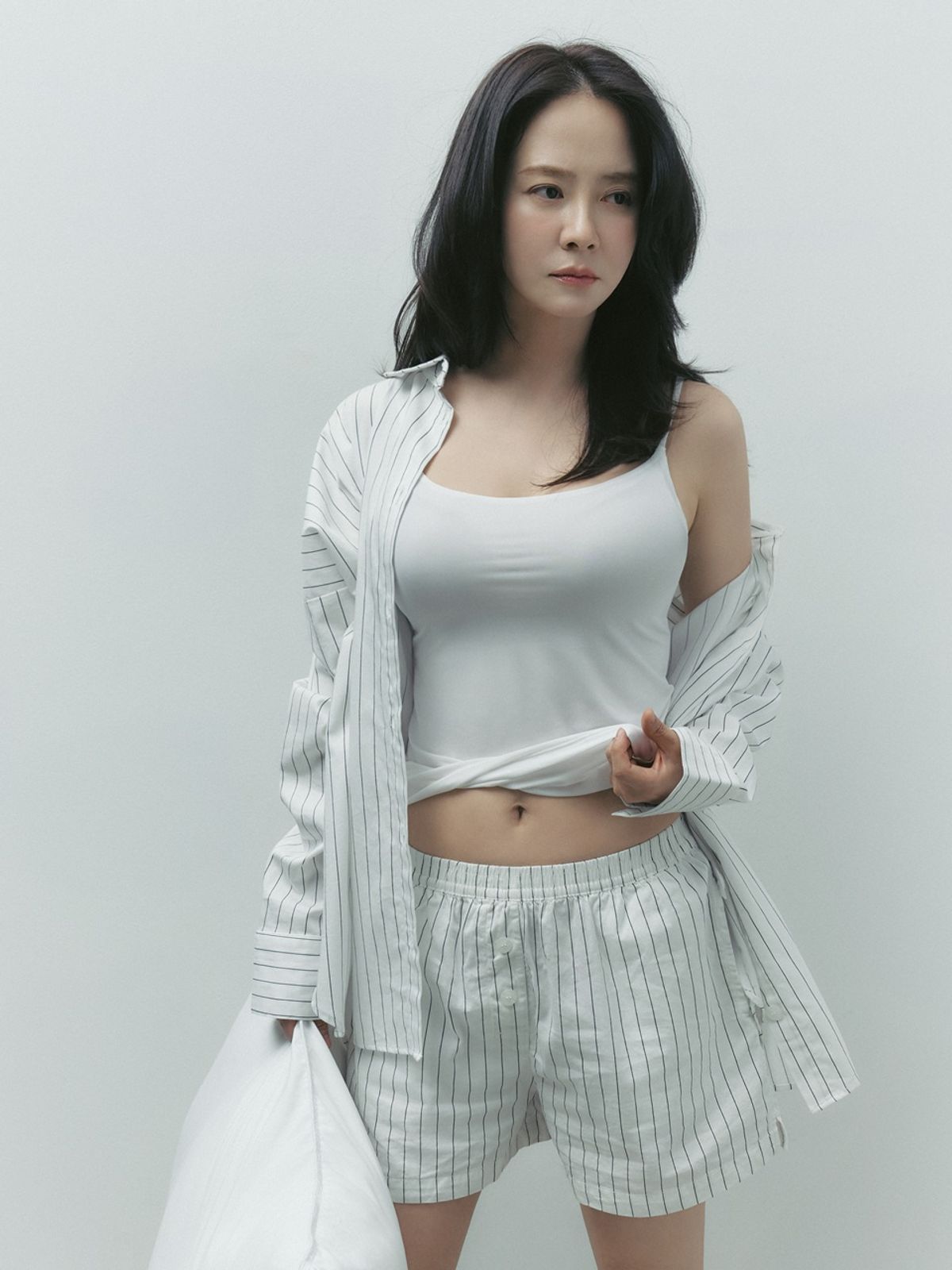 니나쏭(NINASSONG) 스트라이프 오버핏 파자마 Short Set
