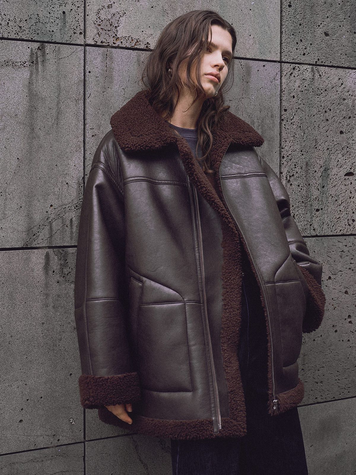 루에브르(LOEUVRE) Oversized Shearling Mouton Jacket SM5WJ404-93