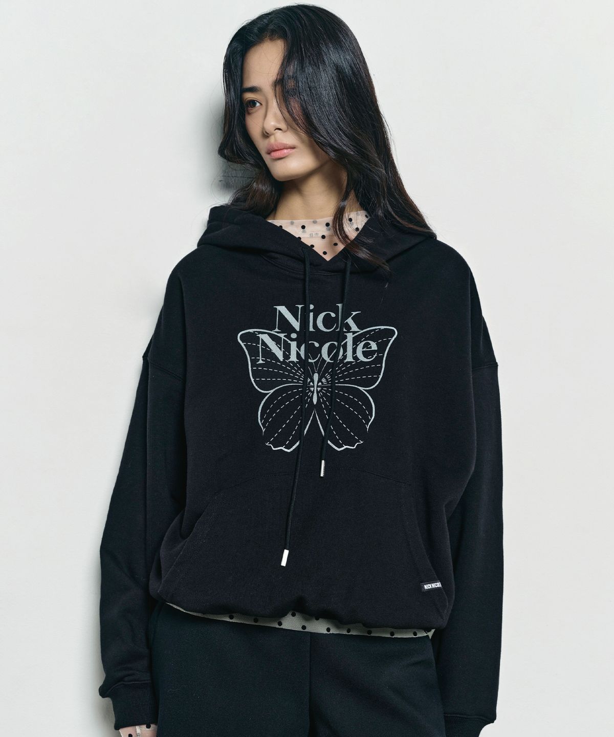 닉앤니콜(NICK&NICOLE) BUTTERFLY SIGNATURE HOODIE_BLACK SILVER