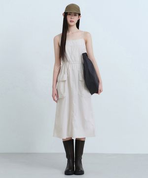 우먼즈 나일론 슬리브리스 카고 드레스 [더스티 크림]