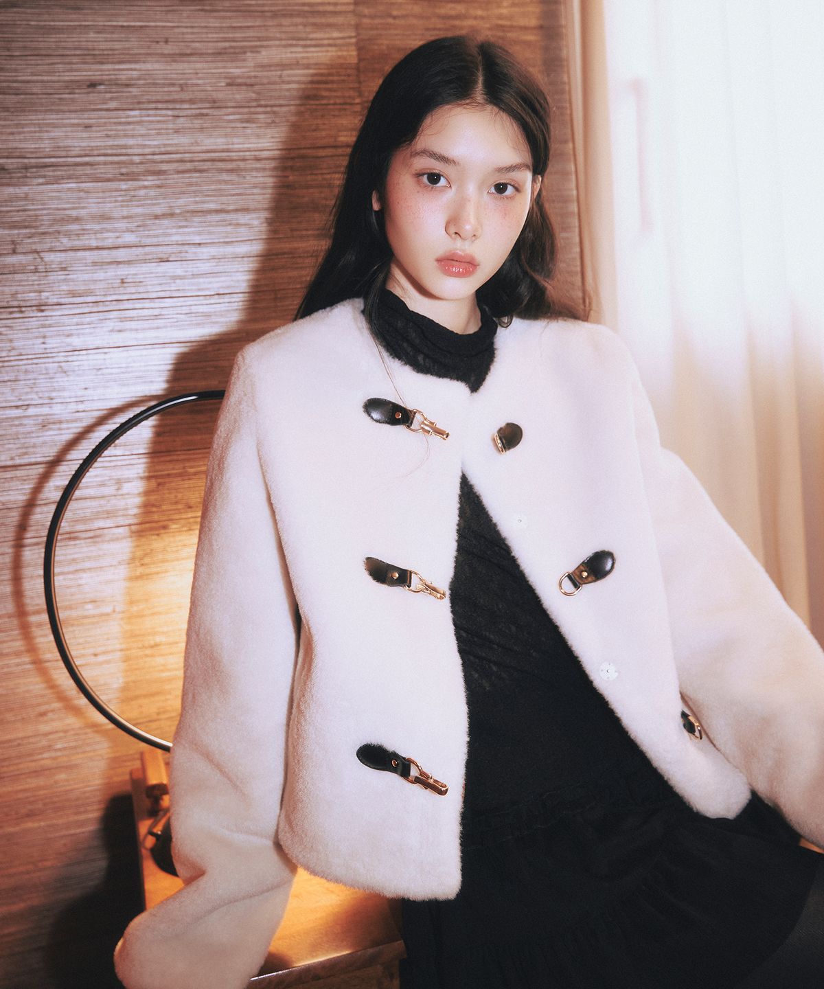 로엠(ROEM) 버클 퍼자켓_RMJLG11R11