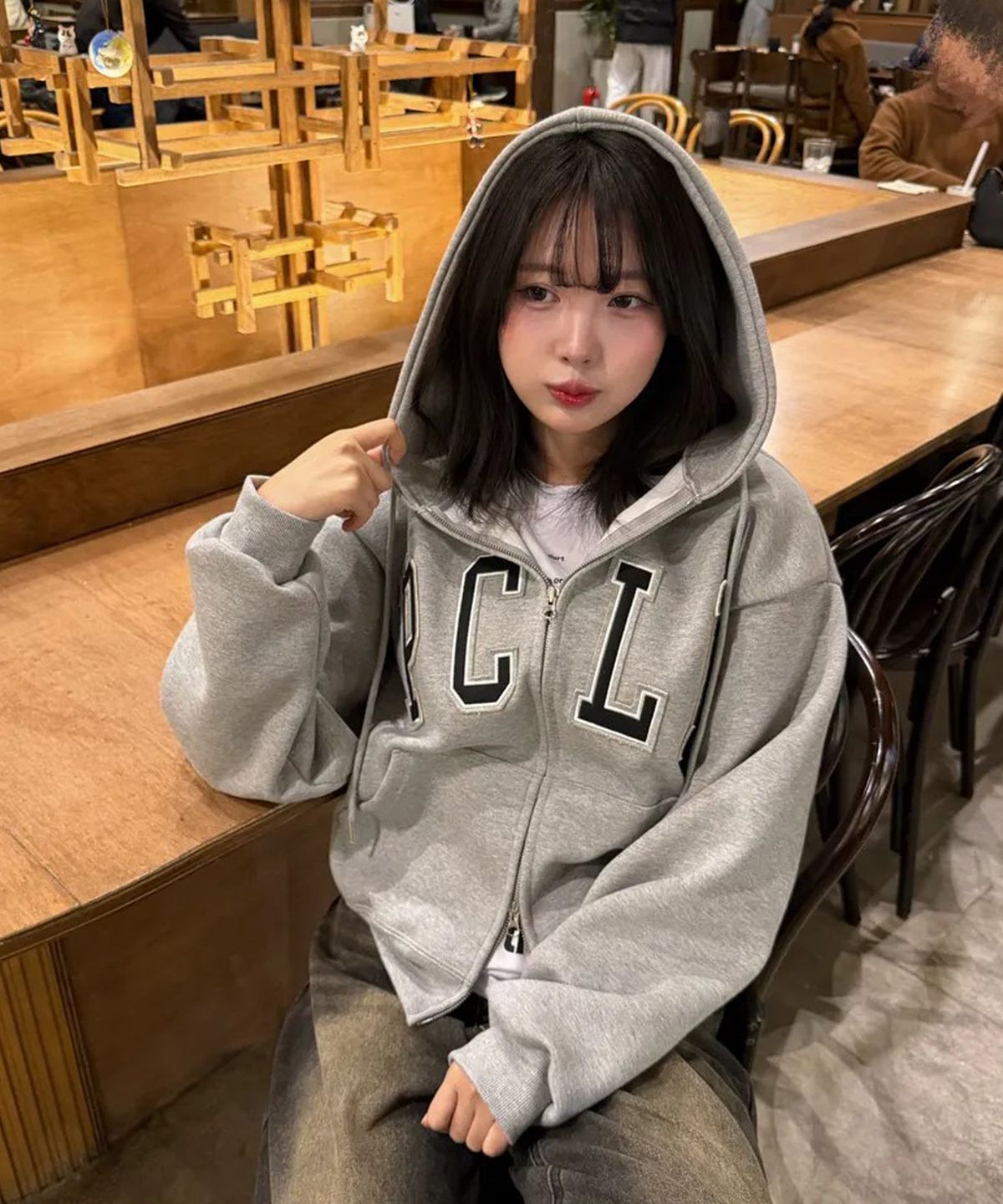 피오엘(POL) PCLV 이중 아플리케 후드집업_그레이