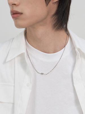 Knot Slim Chain Necklace