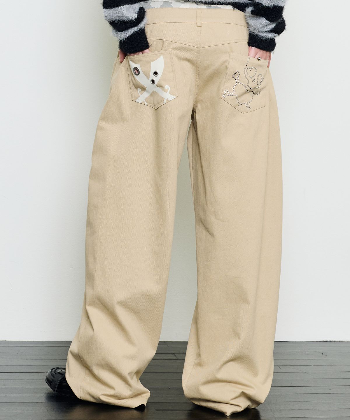 러브이즈트루(LUVISTRUE) EV SKELETON LAYERED PANTS(BEIGE)