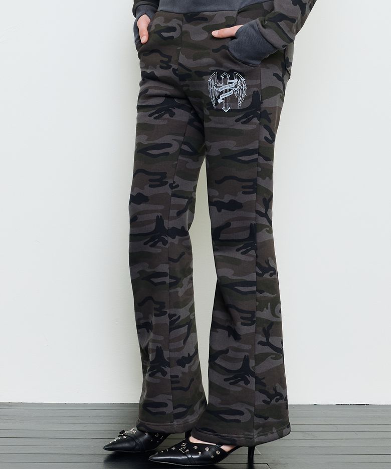 EV BOOTSCUT TRAINING PANTS(CAMO)