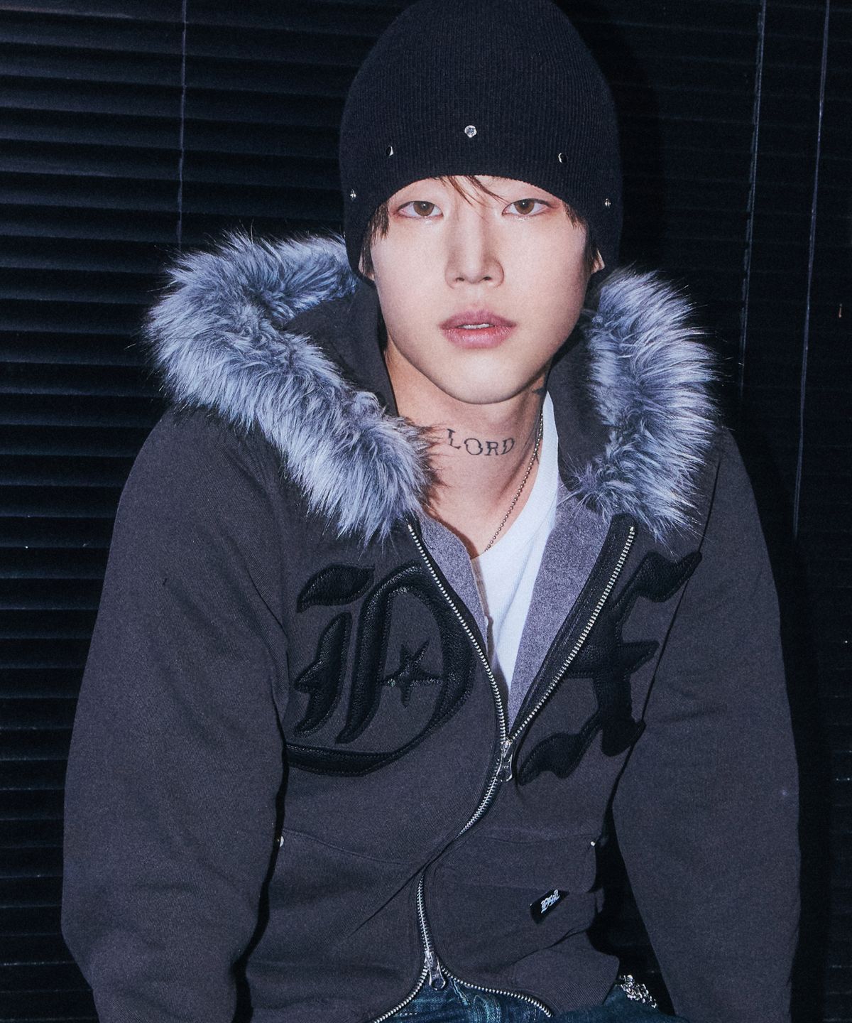 드렁크텍스트(DRUNKTXT) Combie Crystal Cubic Beanie Black