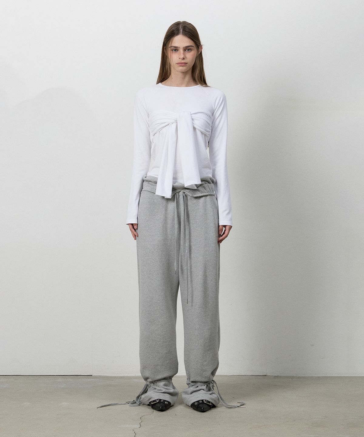 쓰리투에이티(THREE TO EIGHTY) FOLD STRING SHIRRING PANTS M.GREY