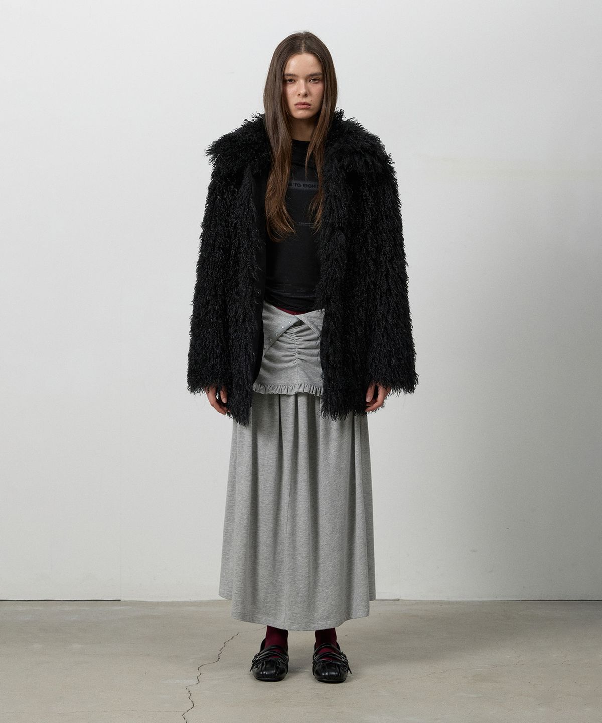 쓰리투에이티(THREE TO EIGHTY) FLUFFY FAUX-FUR JACKET BLACK