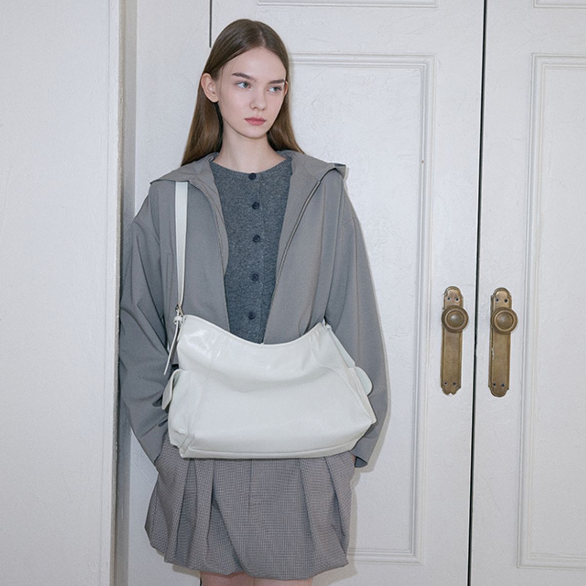 랩(LAP) SOFT SQUARE SHOULDER BAG AR7AB224