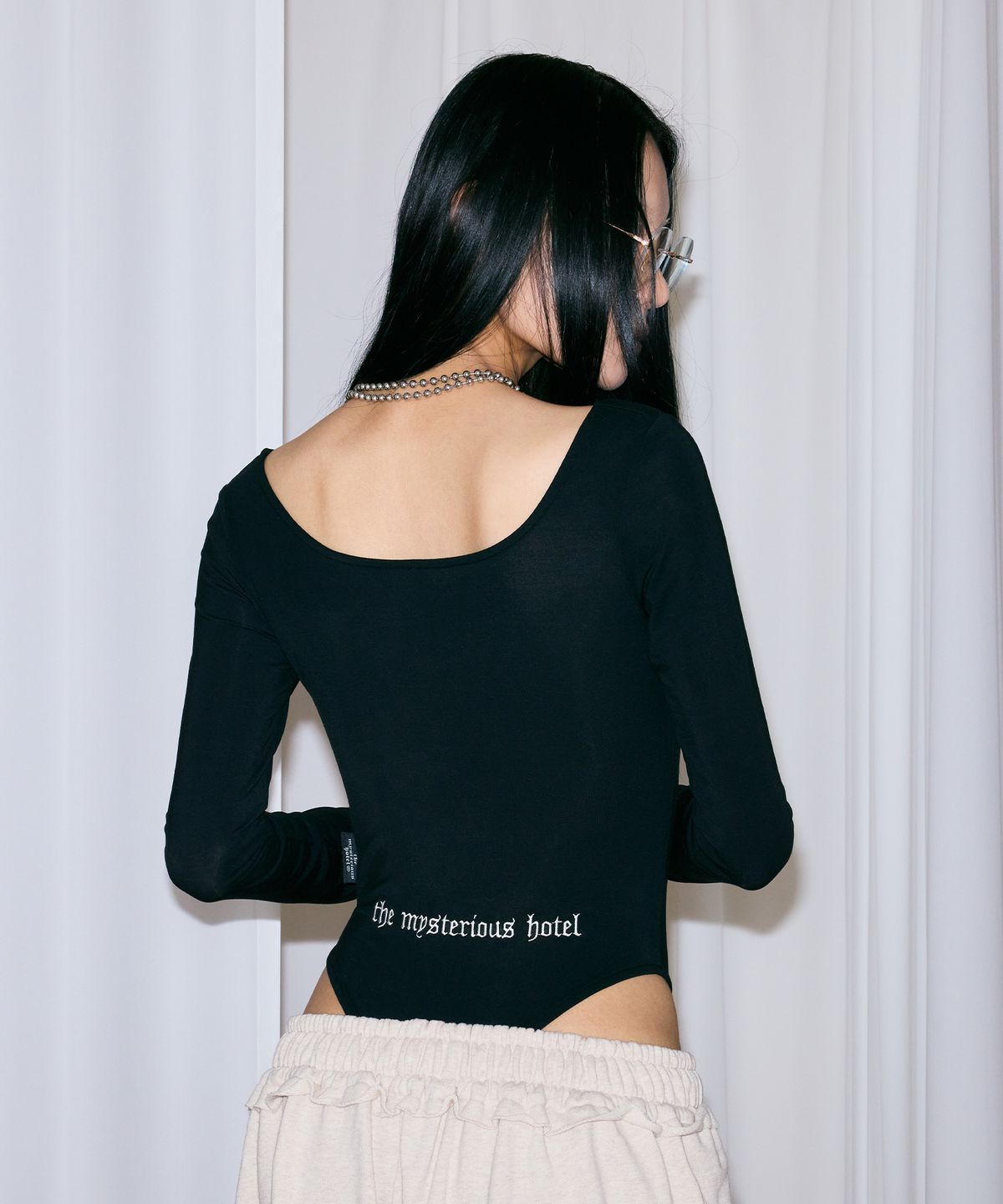 미스테리어스호텔(THE MYSTERIOUS HOTEL) HOTEL BODYSUIT [2 Color]