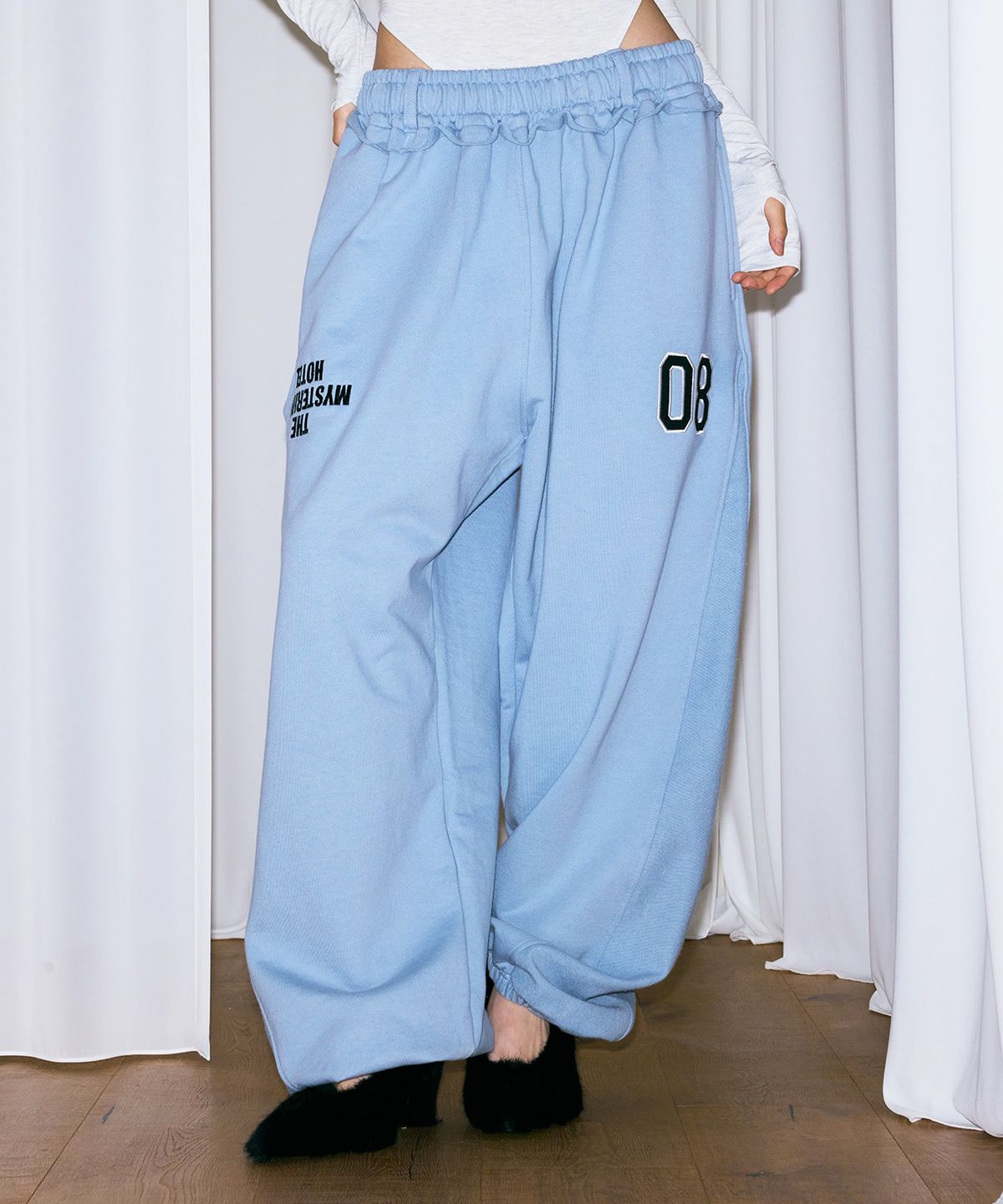 미스테리어스호텔(THE MYSTERIOUS HOTEL) 08 CUT-OFF SWEAT PT [BLUE]