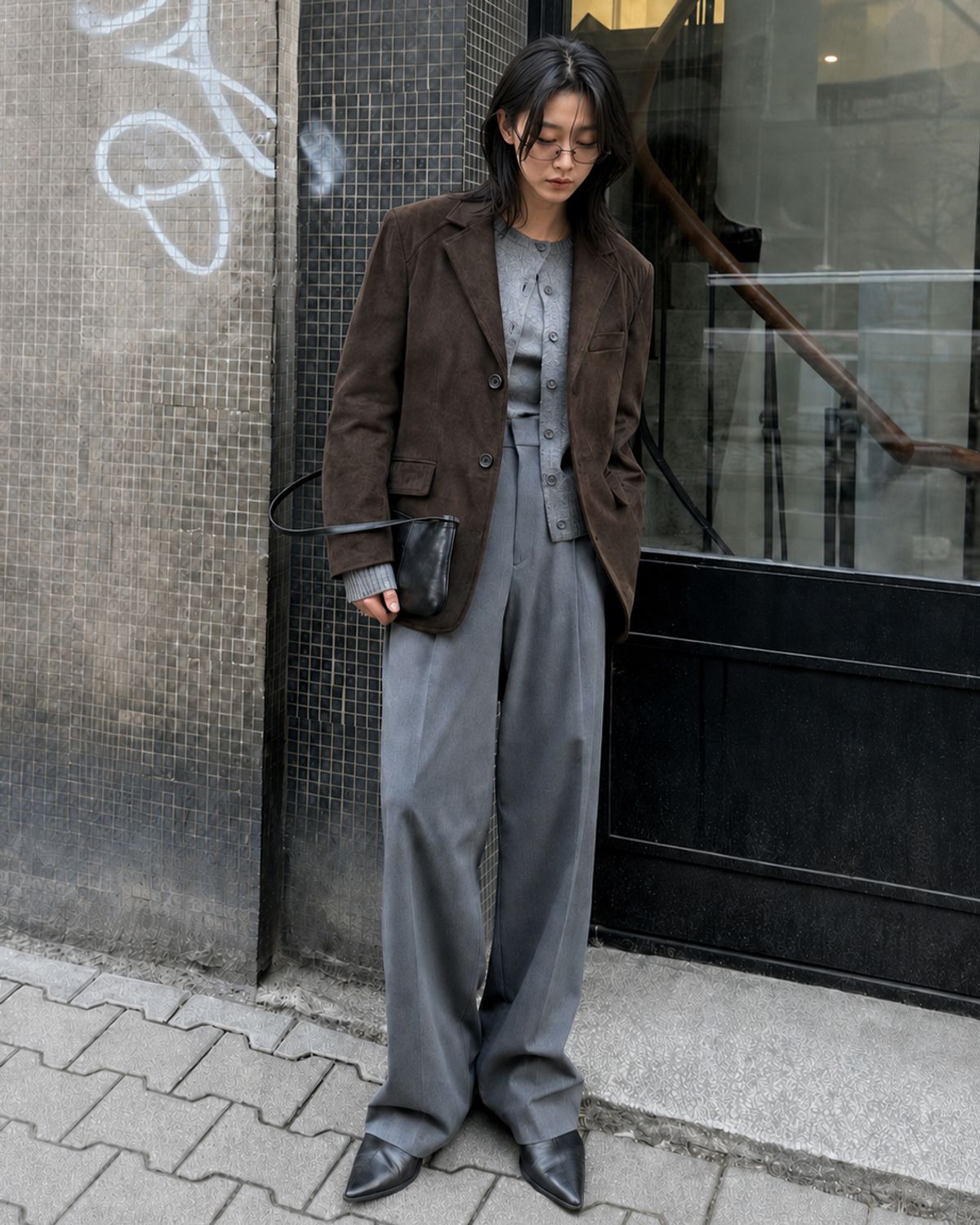 모아(MOAA) Classic 2 button Suede Blazer (Cocoa leather)