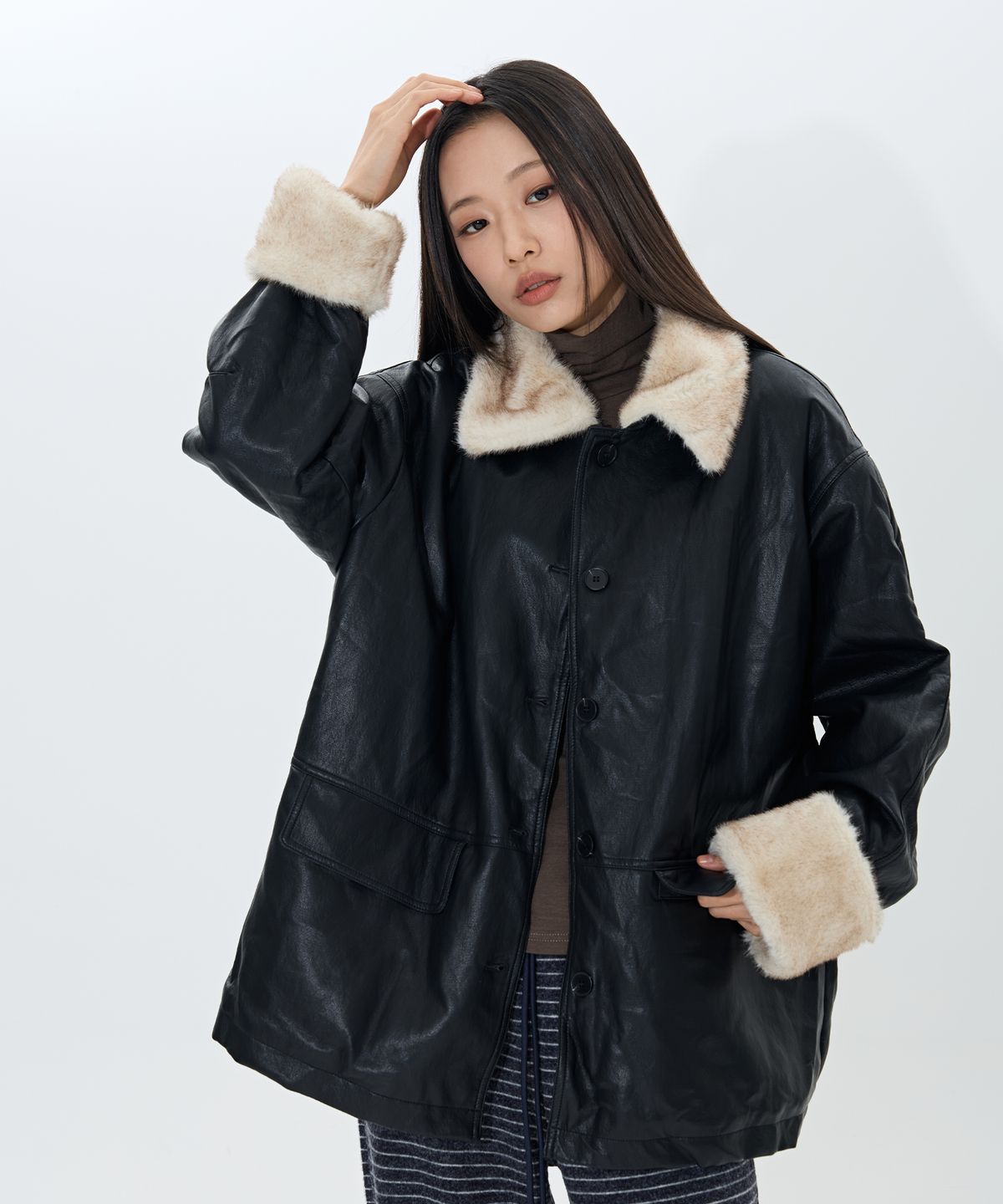 모아(MOAA) Faded fur leather coat (Noir cream)