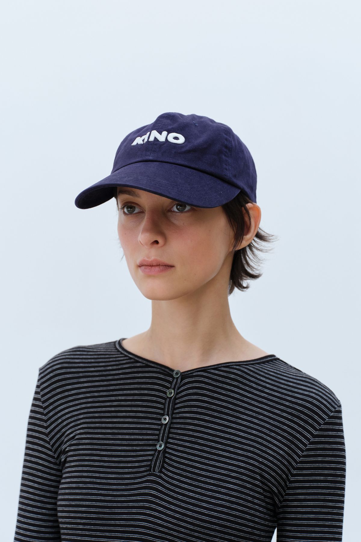 콥키노(KOBKINO) KINO LOGO COTTON CAP (NAVY)