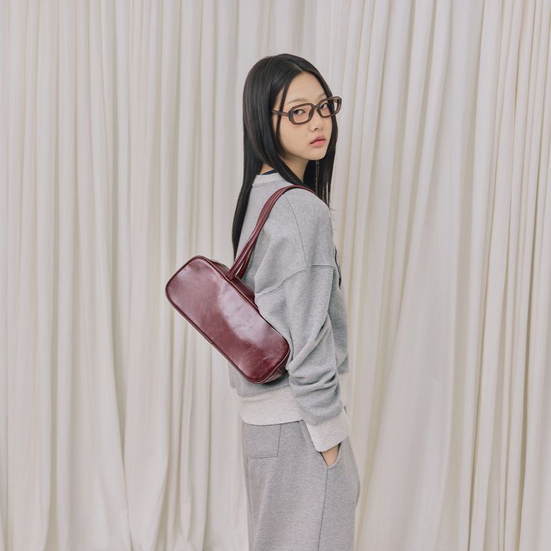 SLIM SHOULDER BAG AR7AB827