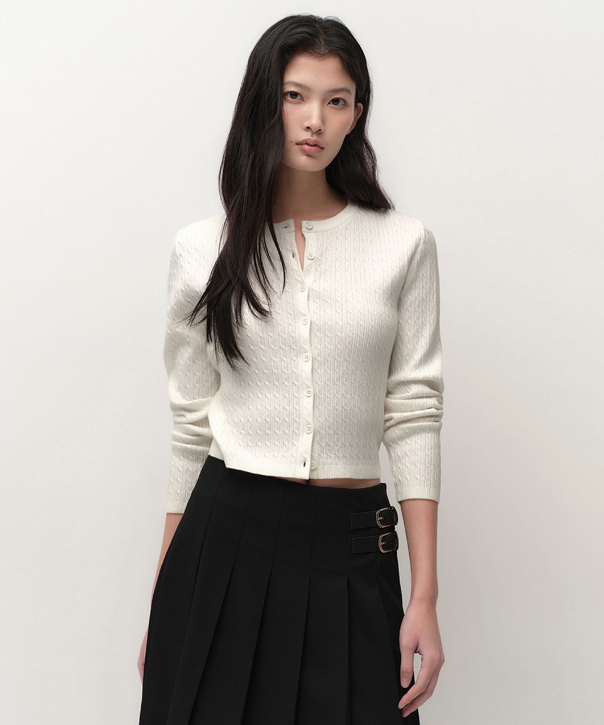 무신사 스탠다드 우먼(MUSINSA STANDARD WOMAN) 우먼즈 케이블 라운드 넥 가디건 [아이보리]