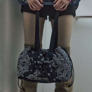 PAISLEY STRING SHOULDER BAG AR7ABA21