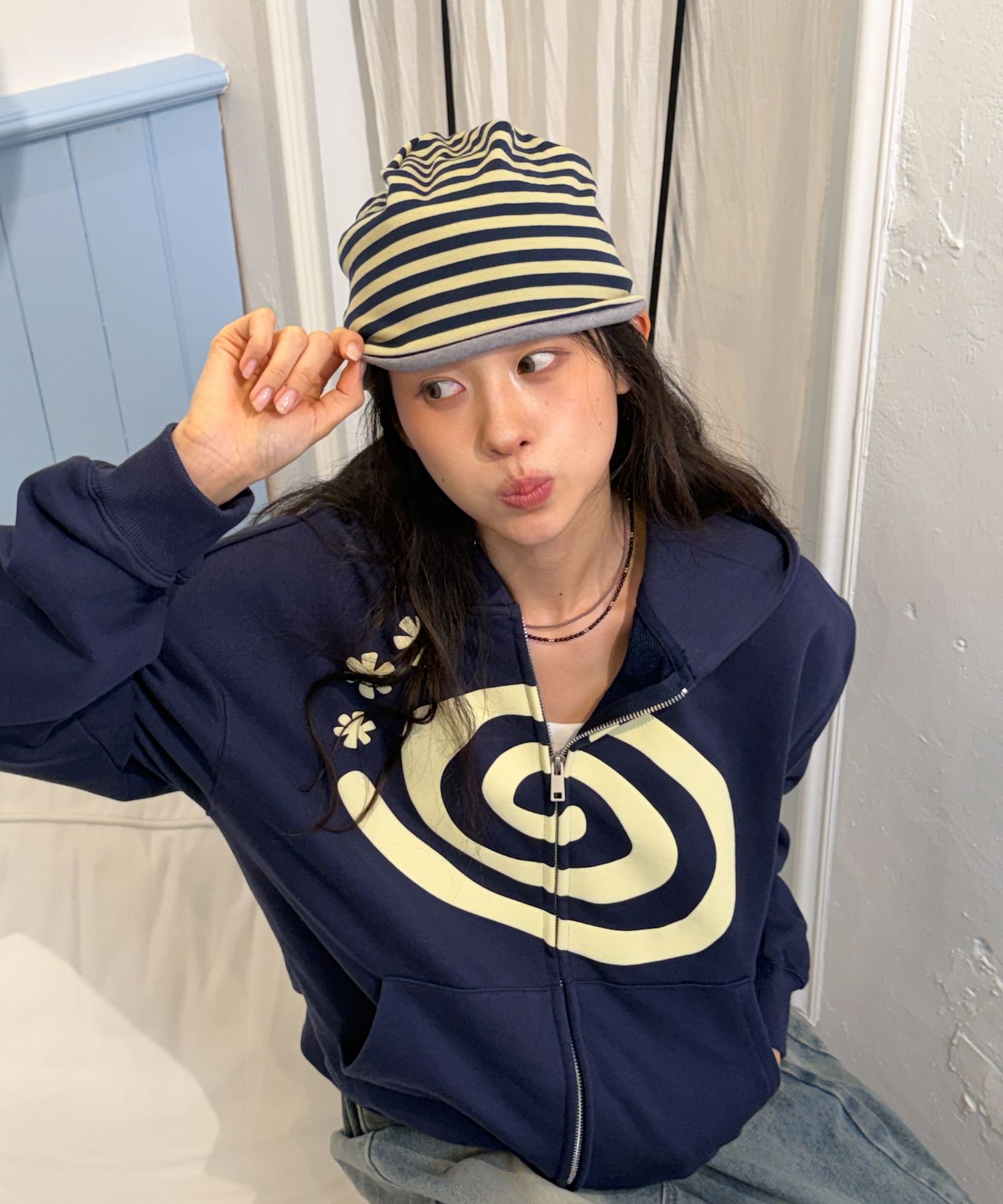 아모우(AMOU) Molly Hoodie Zip Up NAVY - 사이즈 & 후기 | 무신사