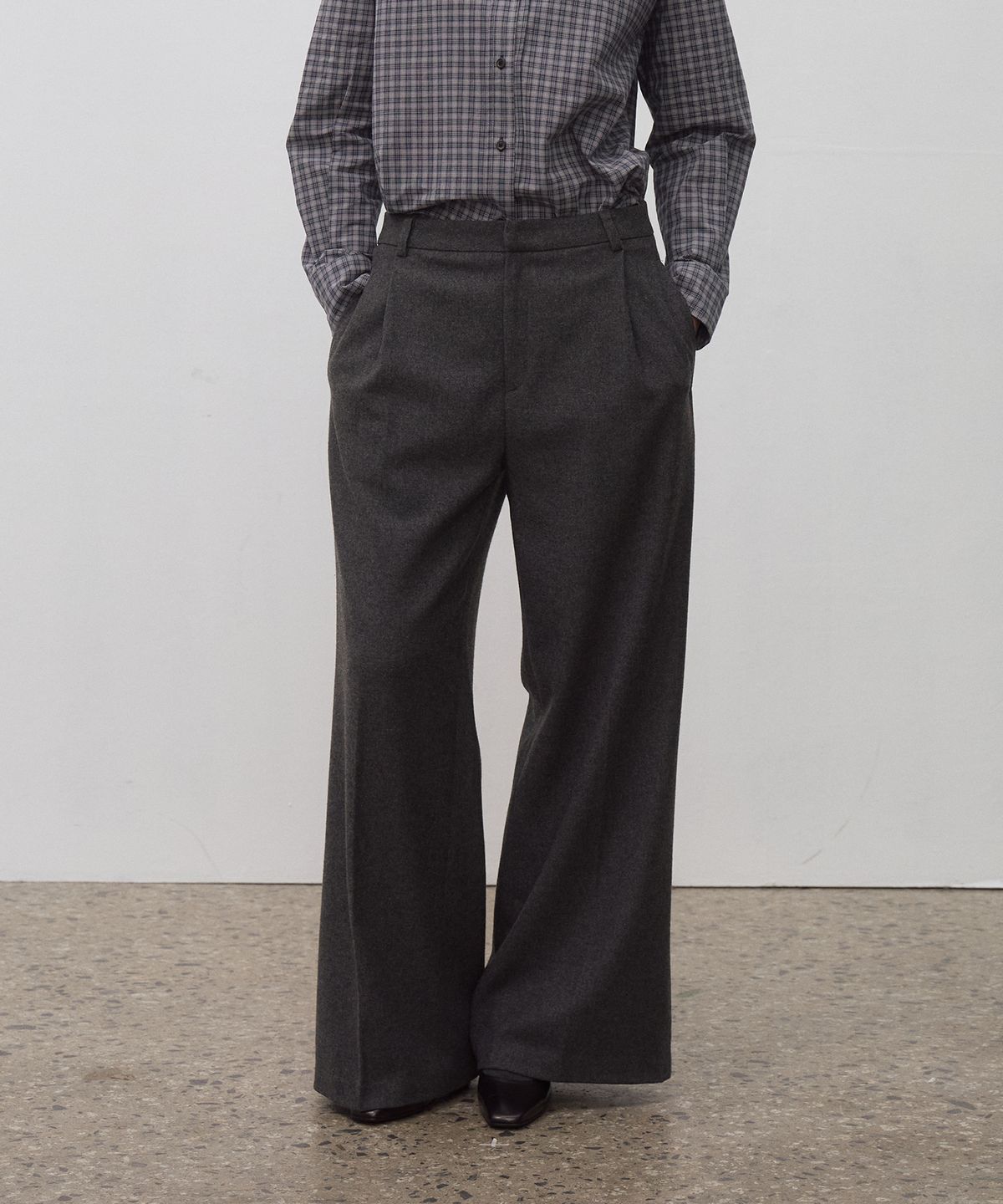 호와스(HOWUS) 90s WOOL PANTS (CHARCOAL)