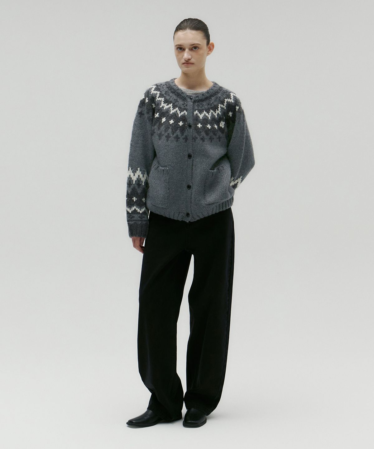 솔티페블(SALTY PEBBLE) NORDIC HEAVY CARDIGAN [CHARCOAL]