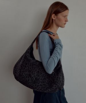 LEOPARD CHARCOAL BUCKLE REVERSIBLE SHOULDER BAG_3COLOR