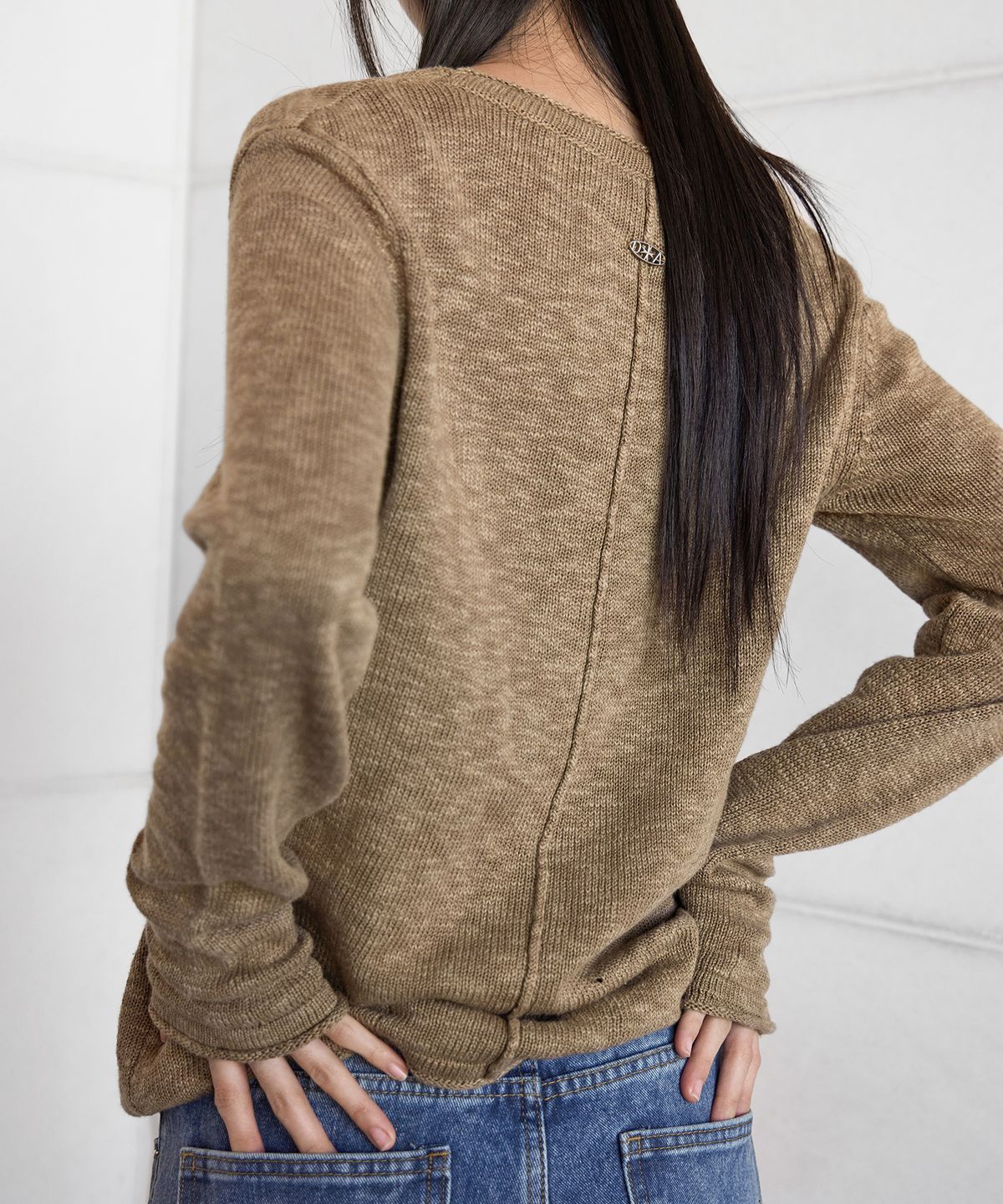 런던다다(LONDONDADA) BOKSASH PENDANT V-NECK CARDIGAN, CAMEL BROWN