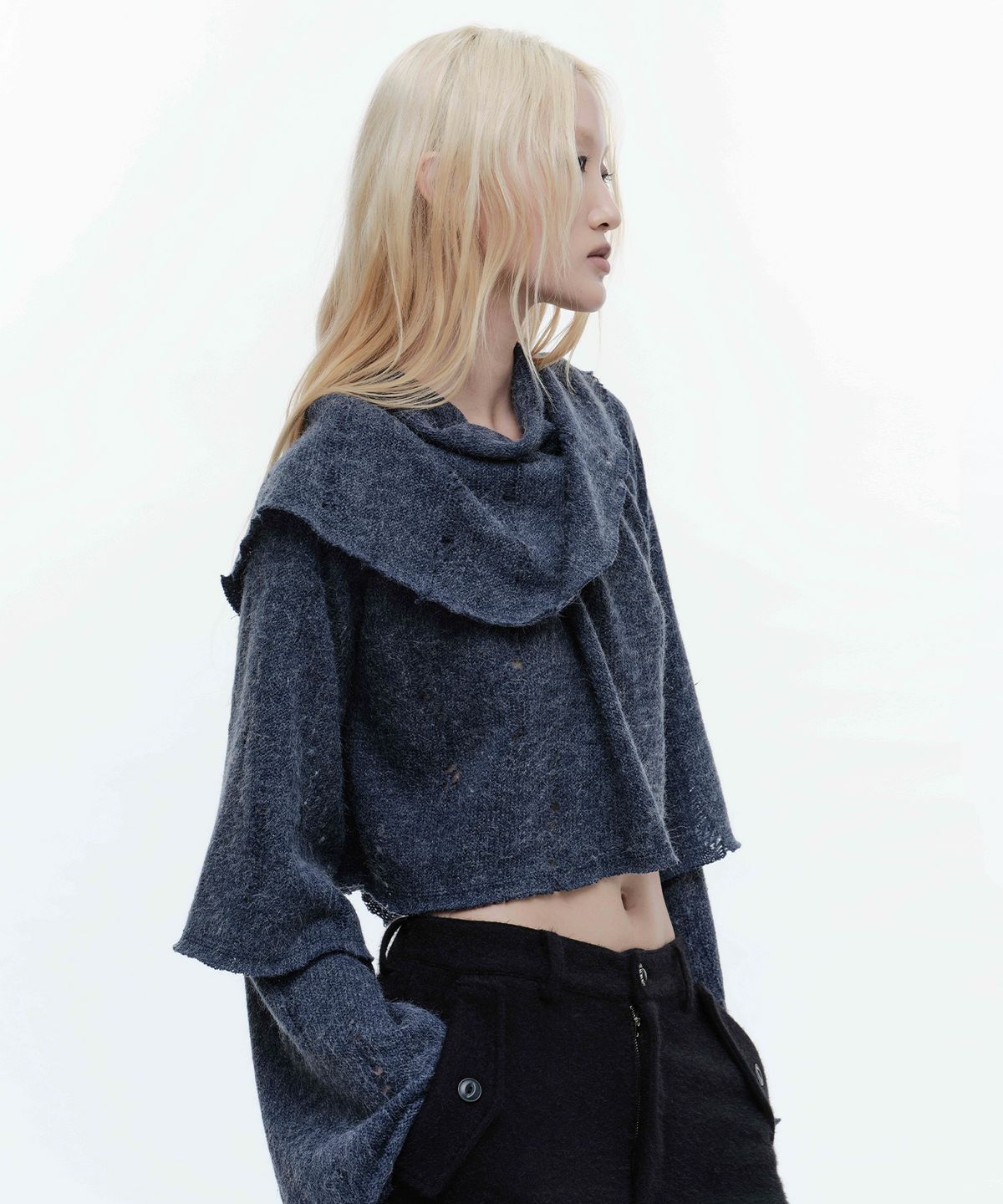 웻태그(WET TAG) DOUBLE LAYER DAMAGED CROP KNIT BLUE