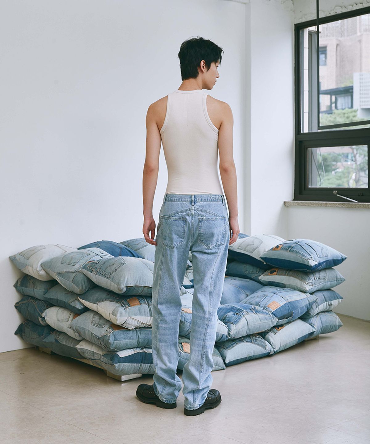세븐틴엔드(17END) M 005 A ROUND JEANS