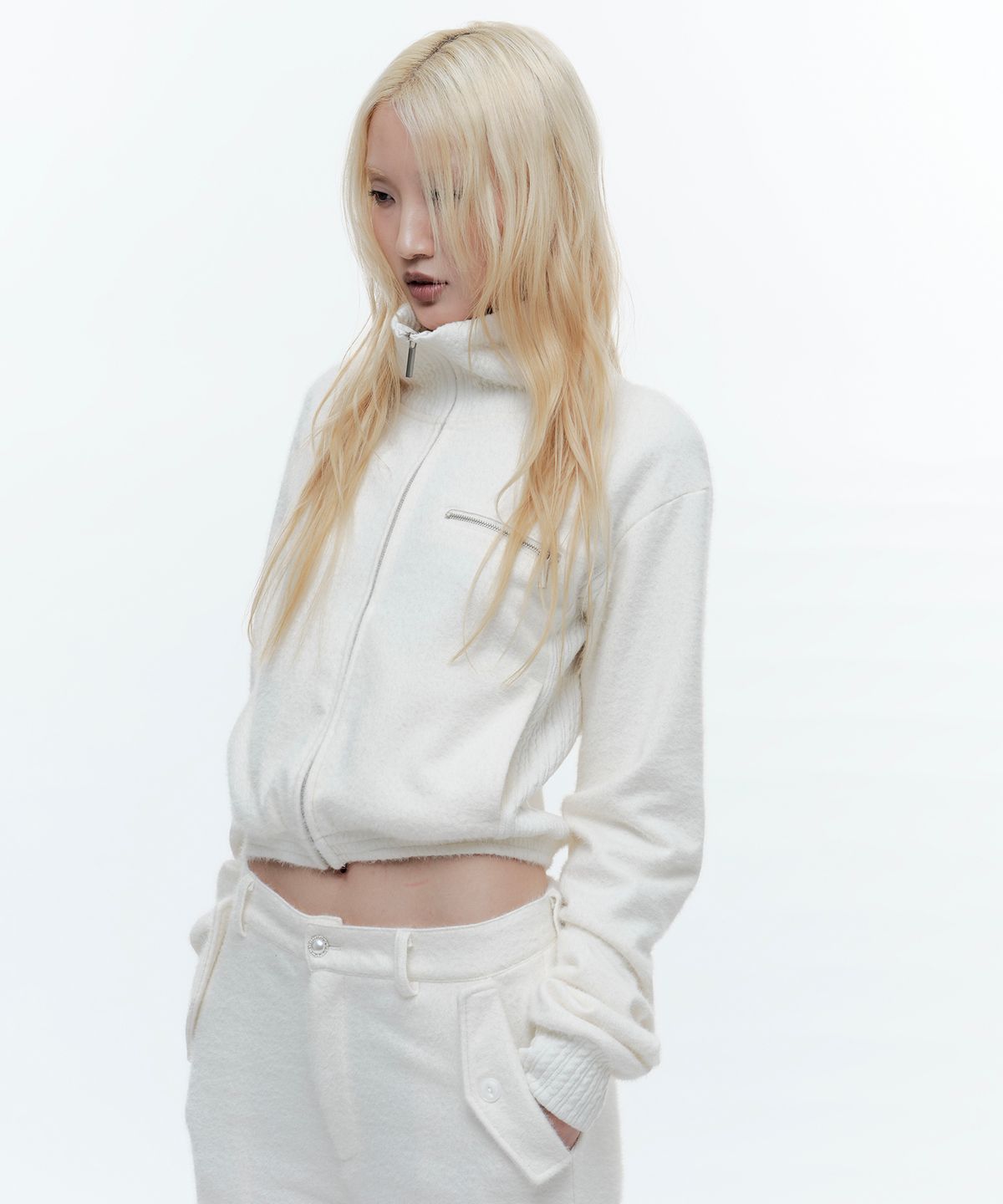웻태그(WET TAG) HIGH NECK KNIT ZIP-UP WHITE