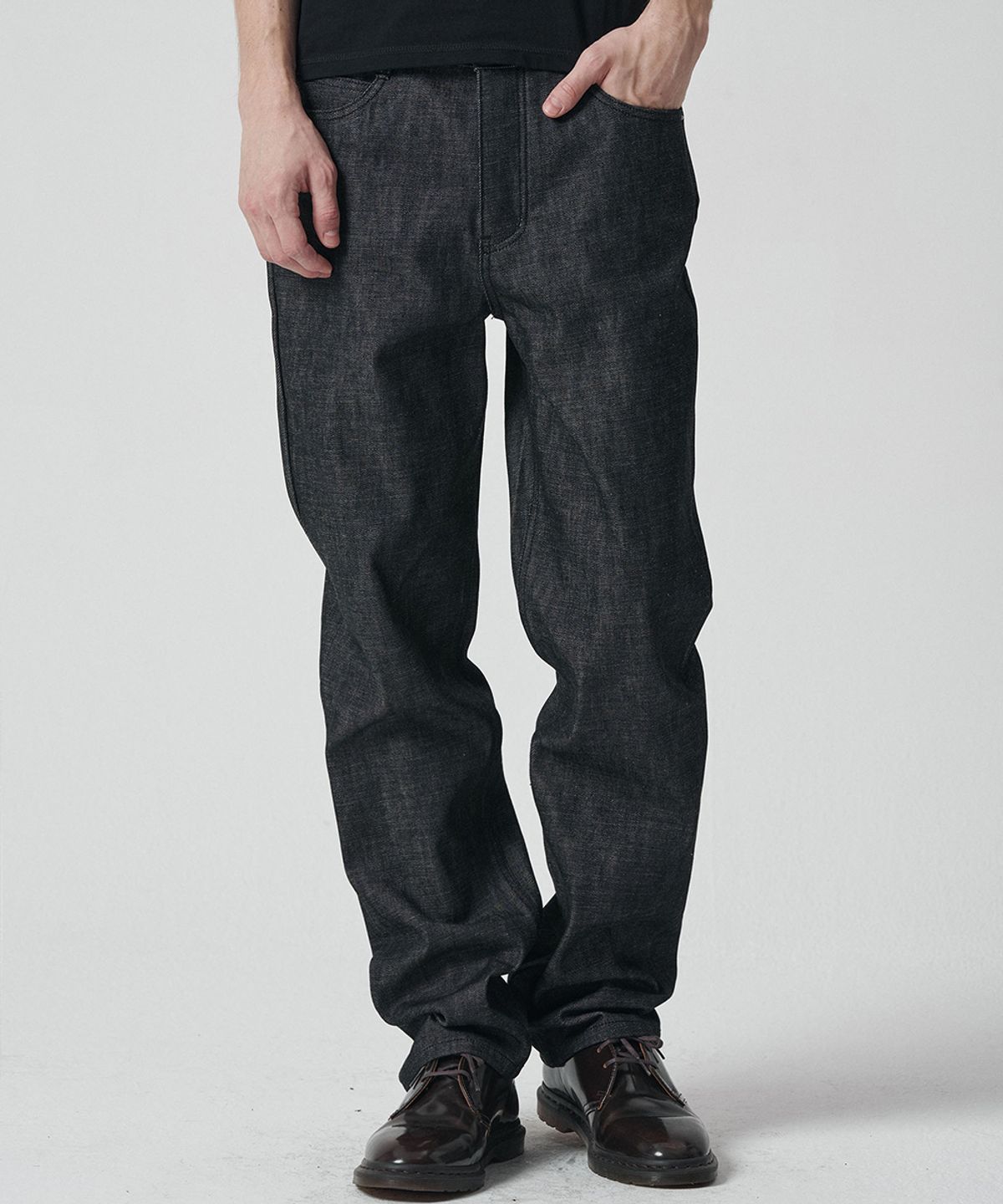 세븐틴엔드(17END) M 001 NON FADE JEANS BK