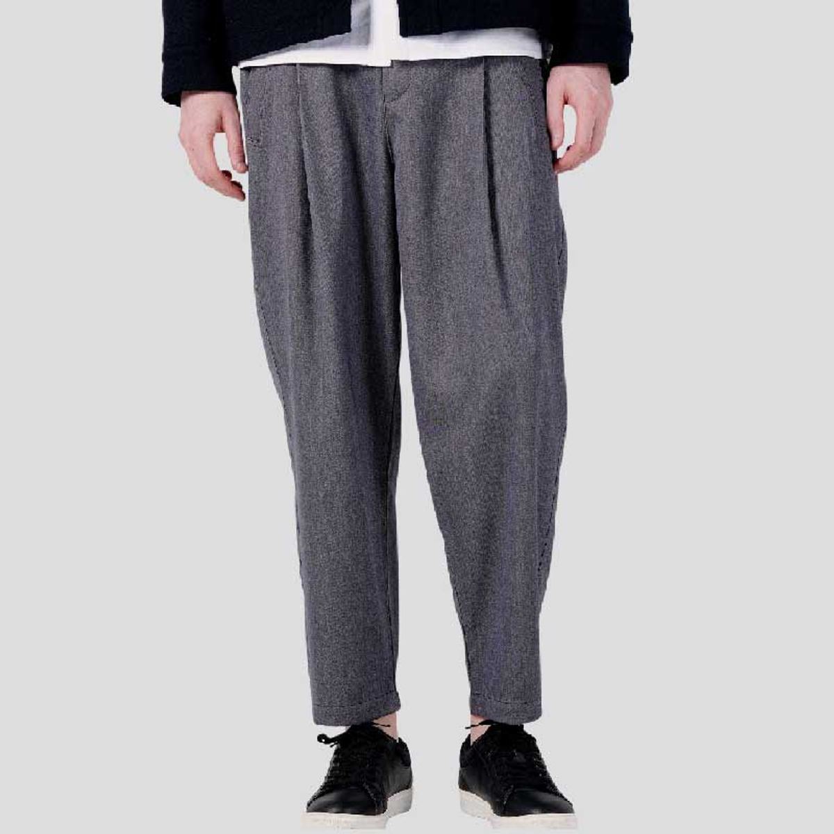 커스텀어스(CUSTOMUS) 남자 배색스티치 스트레이트핏 밴딩팬츠 CXS25FWPTA02 GRY