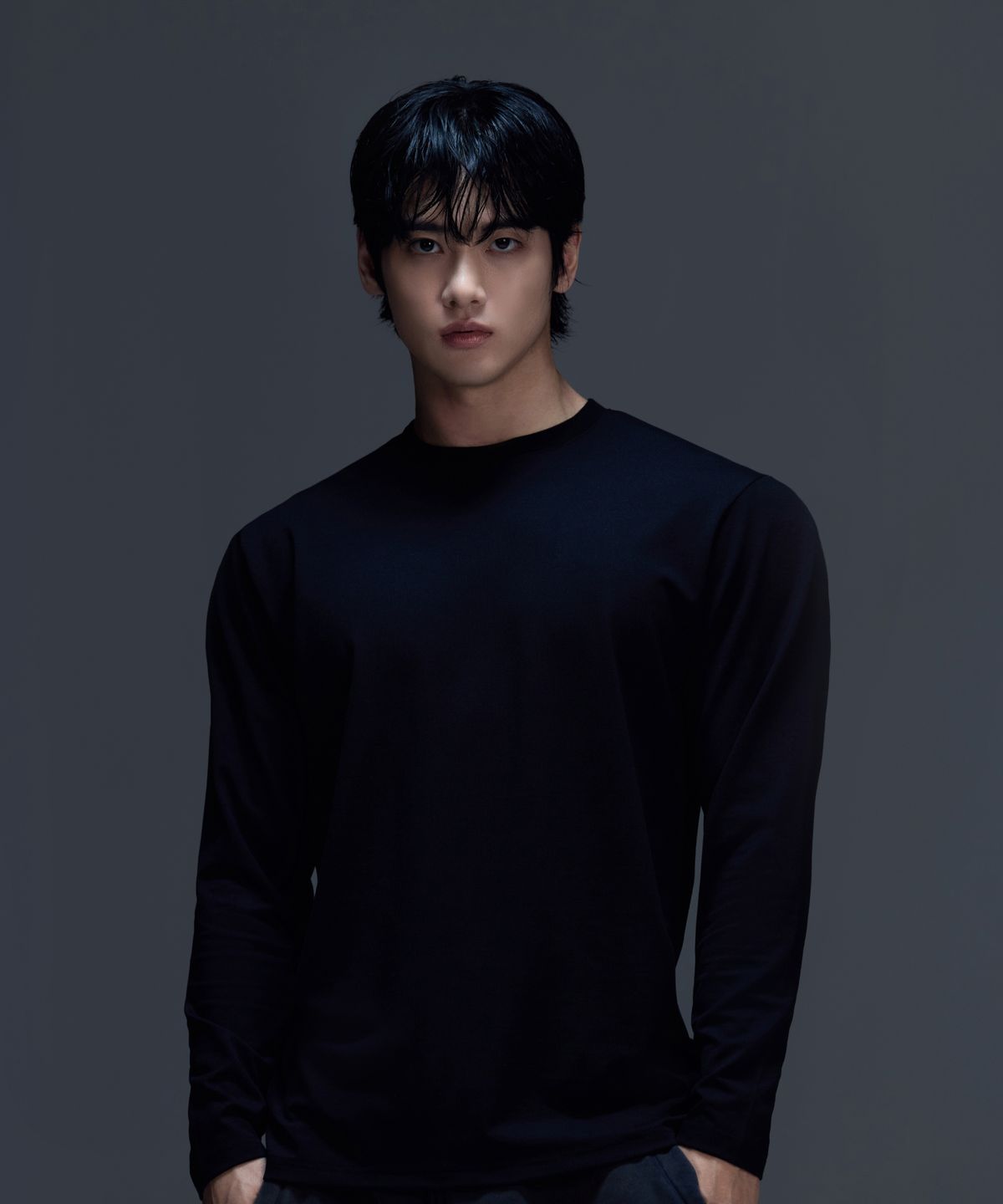 허그본(HUGVONE) 기모 무지 머슬핏 롱슬리브 2컬러