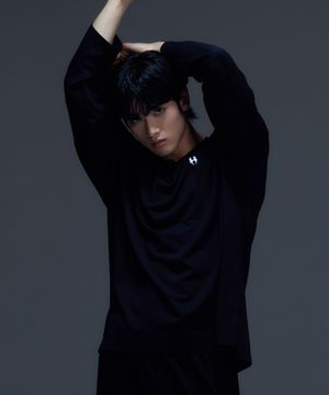 기모 심볼 오버핏 롱슬리브 2컬러