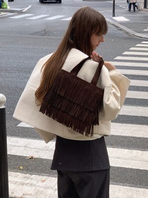 프린지 스웨이드 토트 백 / 모카
