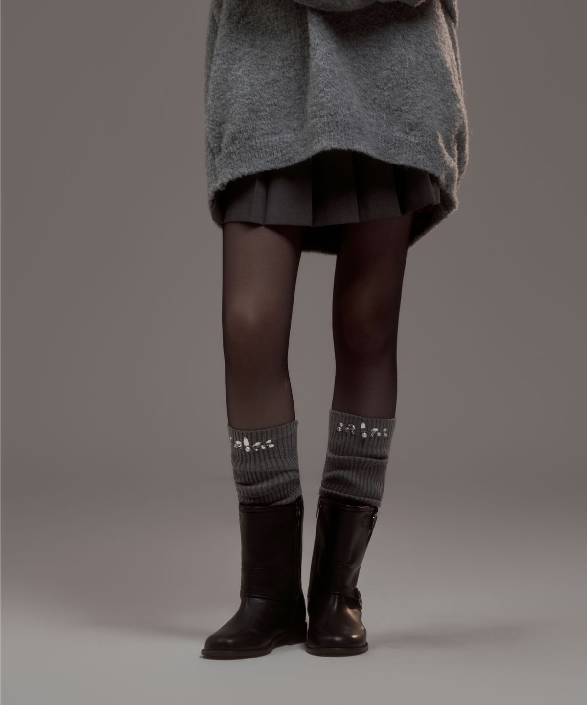 마우솔레움(MAU SOLEUM) Pearl Beaded Leg Warmer - Grey