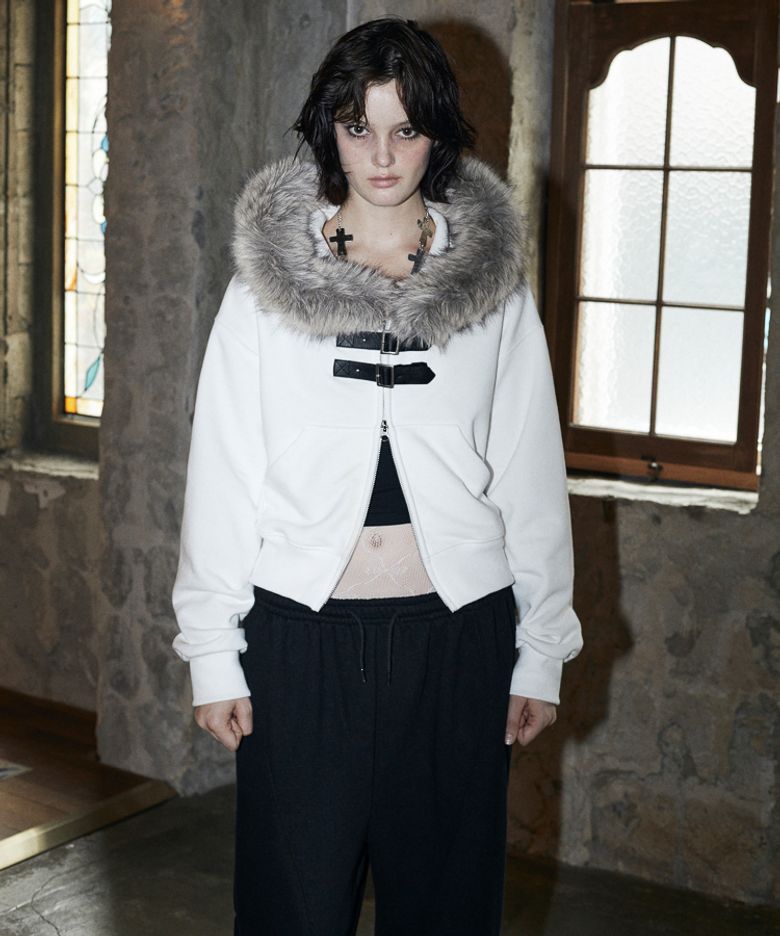 Buckle Strap Fur Hood Zip-Up (IVORY)