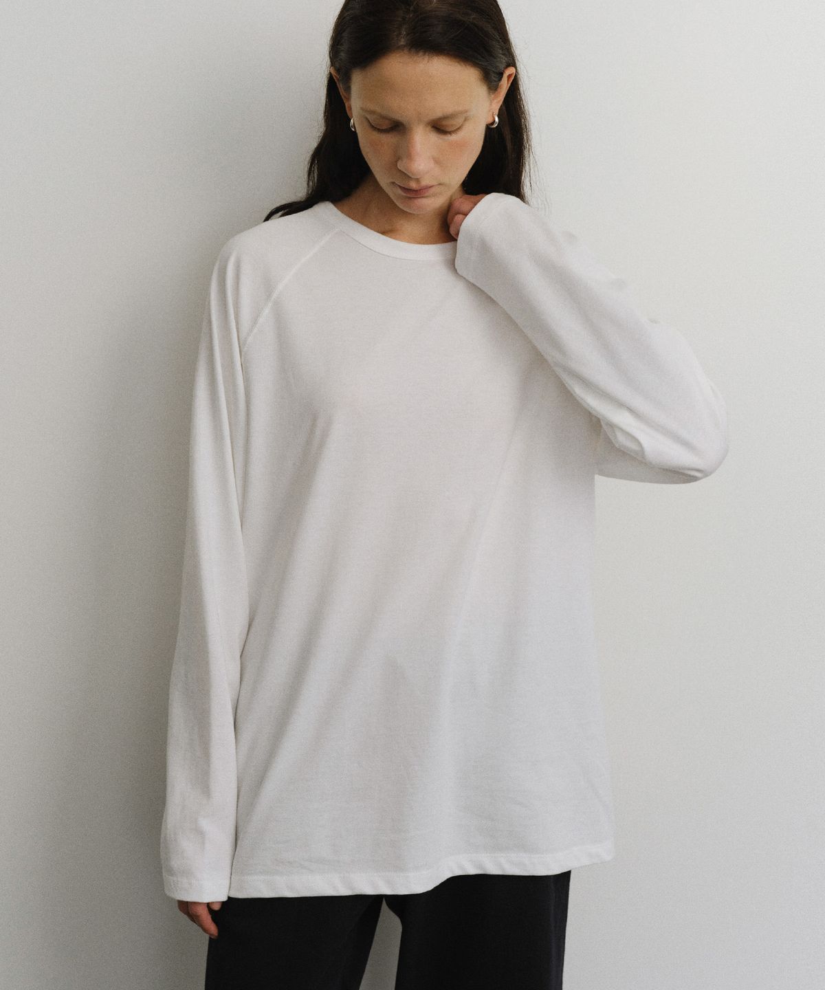유라고(URAGO) Loose raglan t-shirt