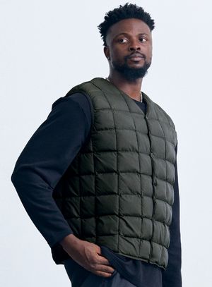 브이넥 경량 패딩 베스트 AM2068 GY