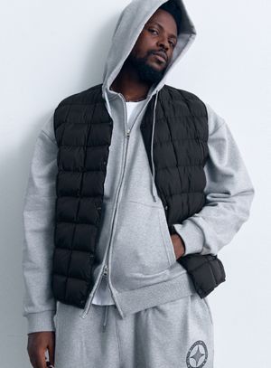 브이넥 경량 패딩 베스트 AM2068 BK