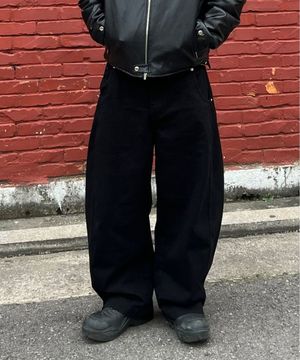 TX304 커브드 배기 벌룬 데님 (블랙)