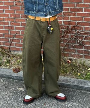 TX306 커브드 배기 벌룬 데님 (카키)