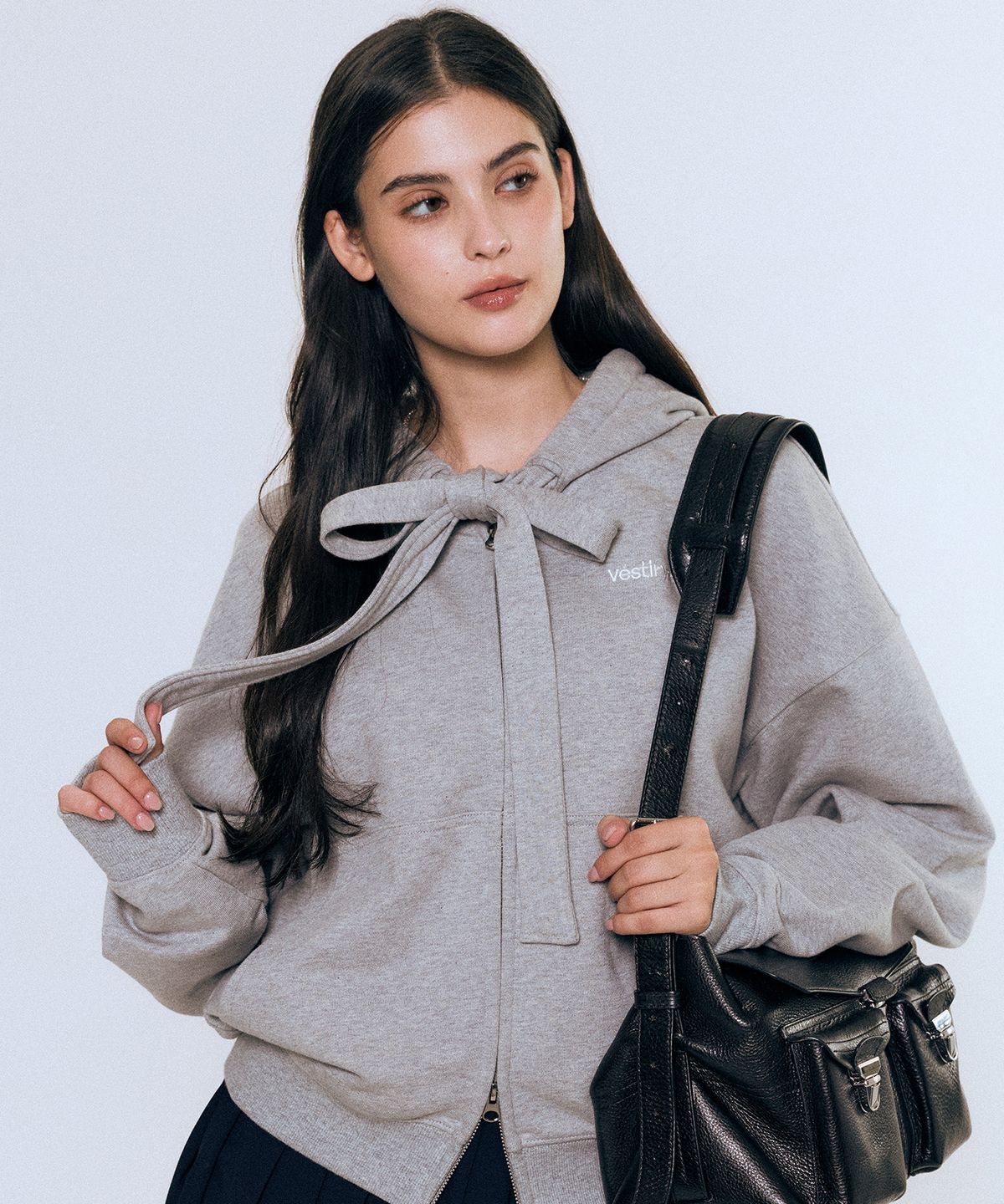 베스티리아(VESTIRYA) Small logo Ribbon Zip-up Gray