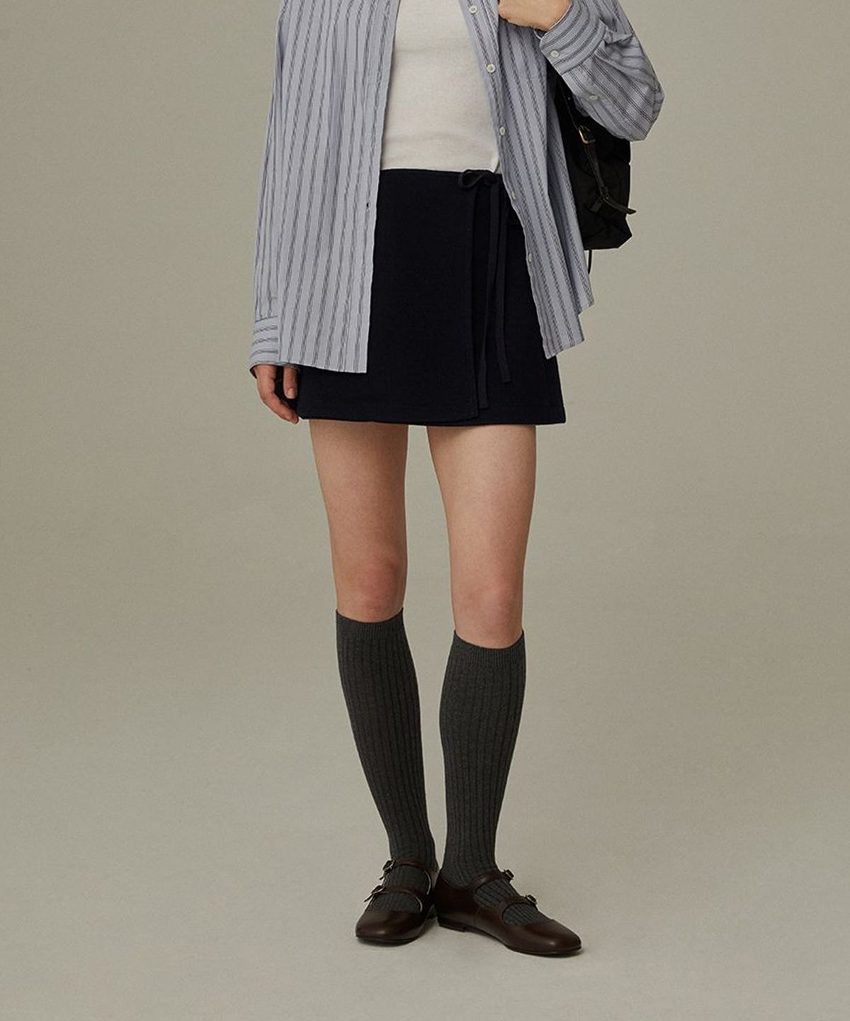호와스(HOWUS) WRAP MINI SKIRT (DARK NAVY)